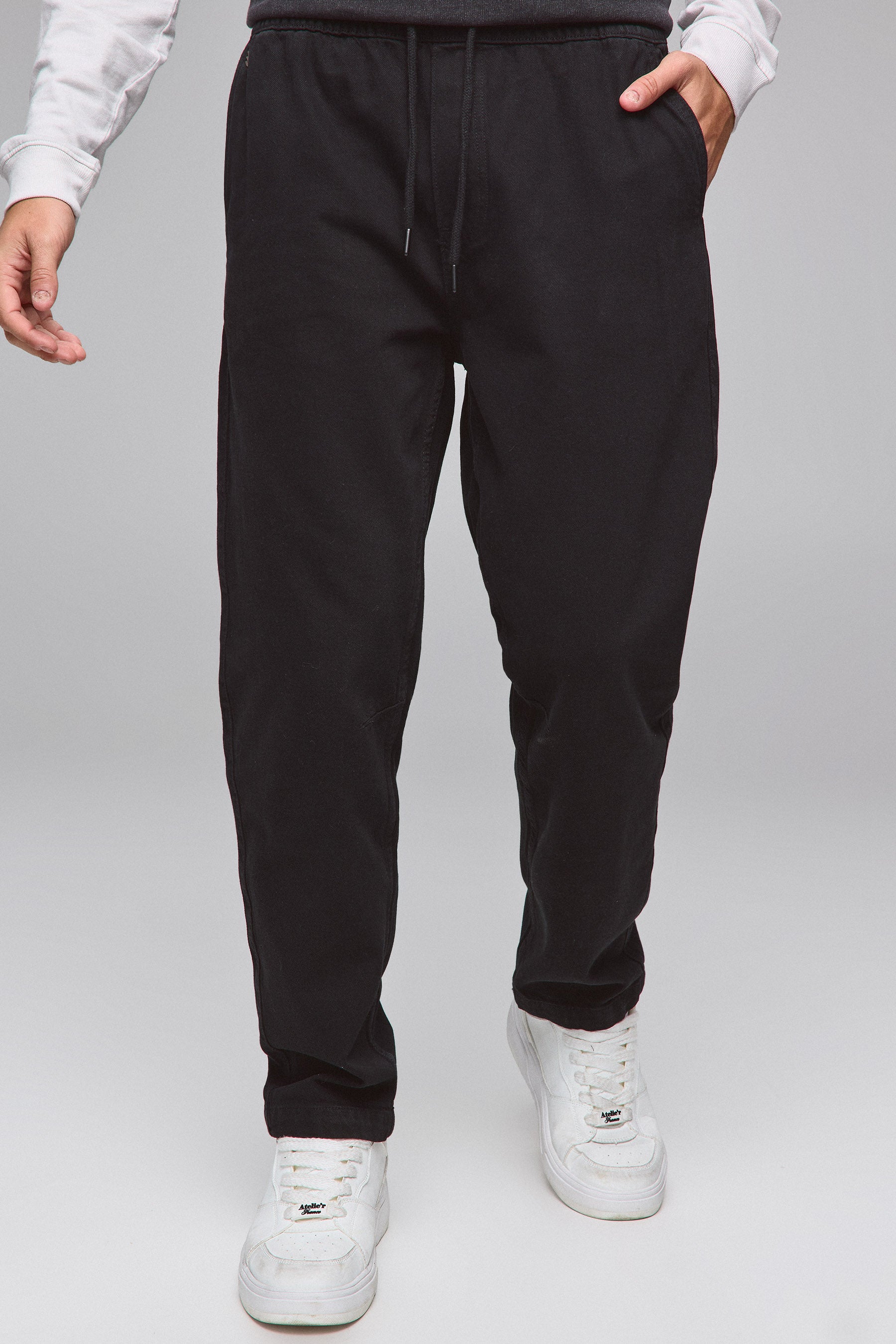 ג'ינס ג'וגר קז'ואל