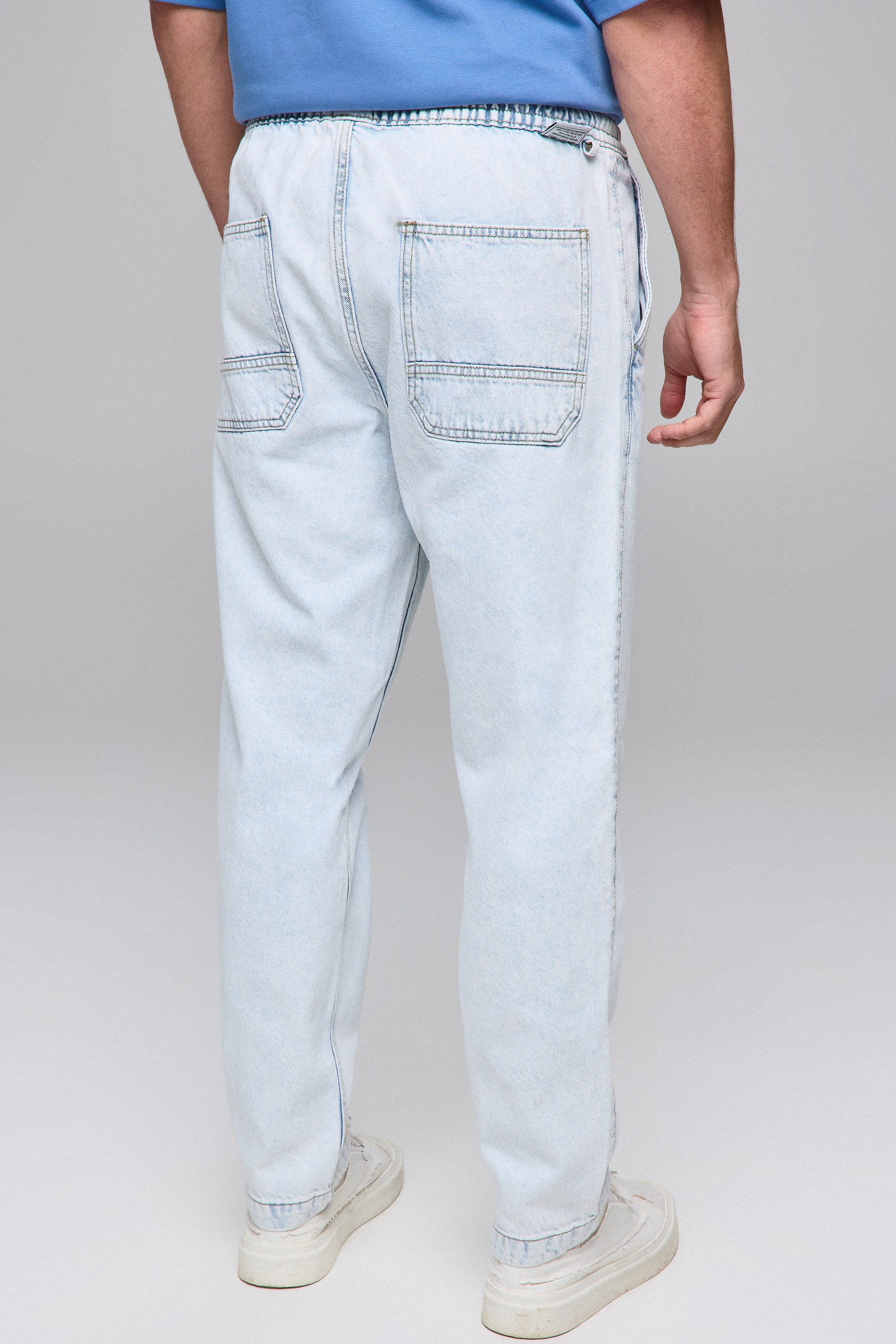 ג'ינס ג'וגר קז'ואל