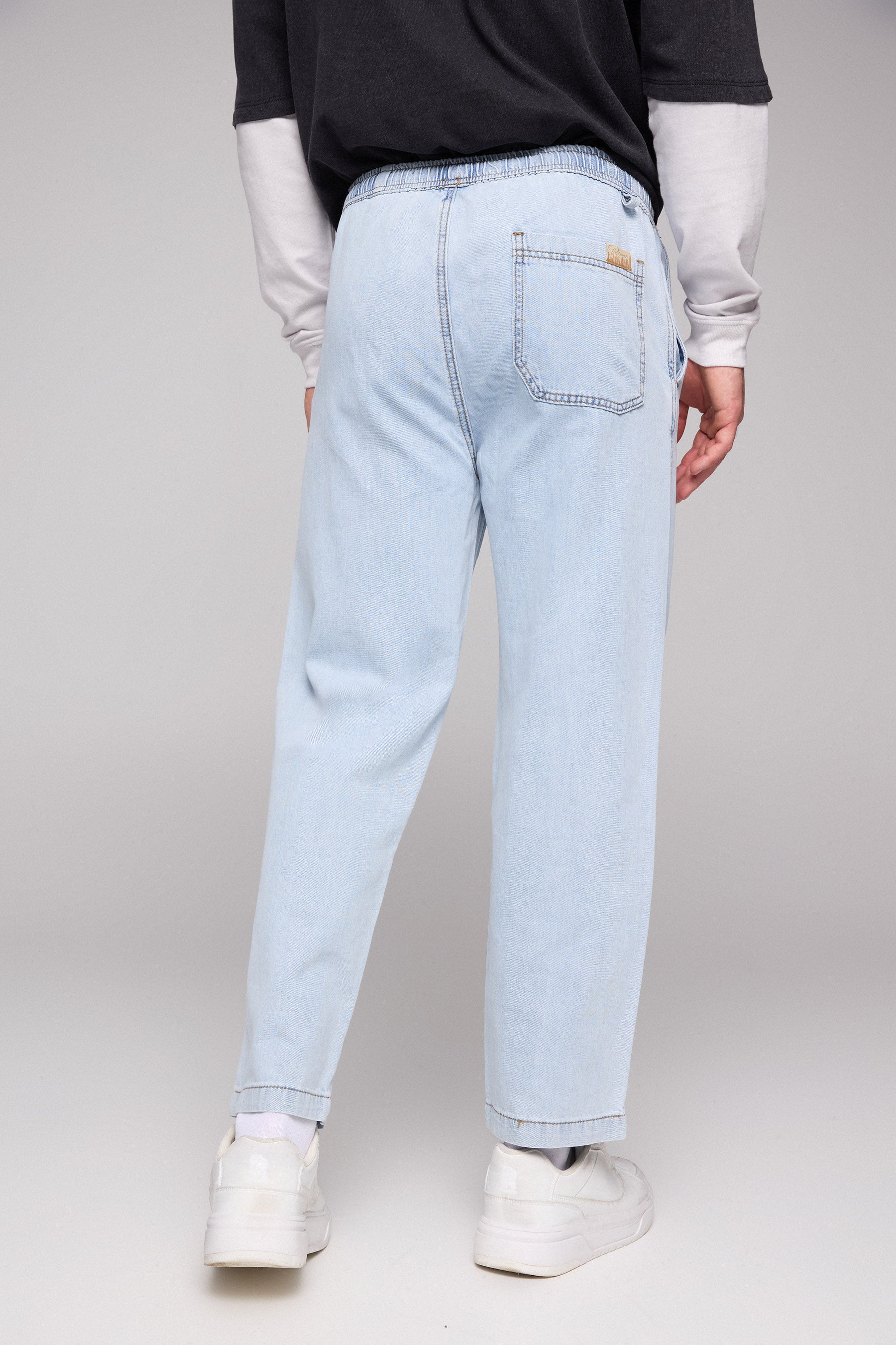 ג'ינס רילקס