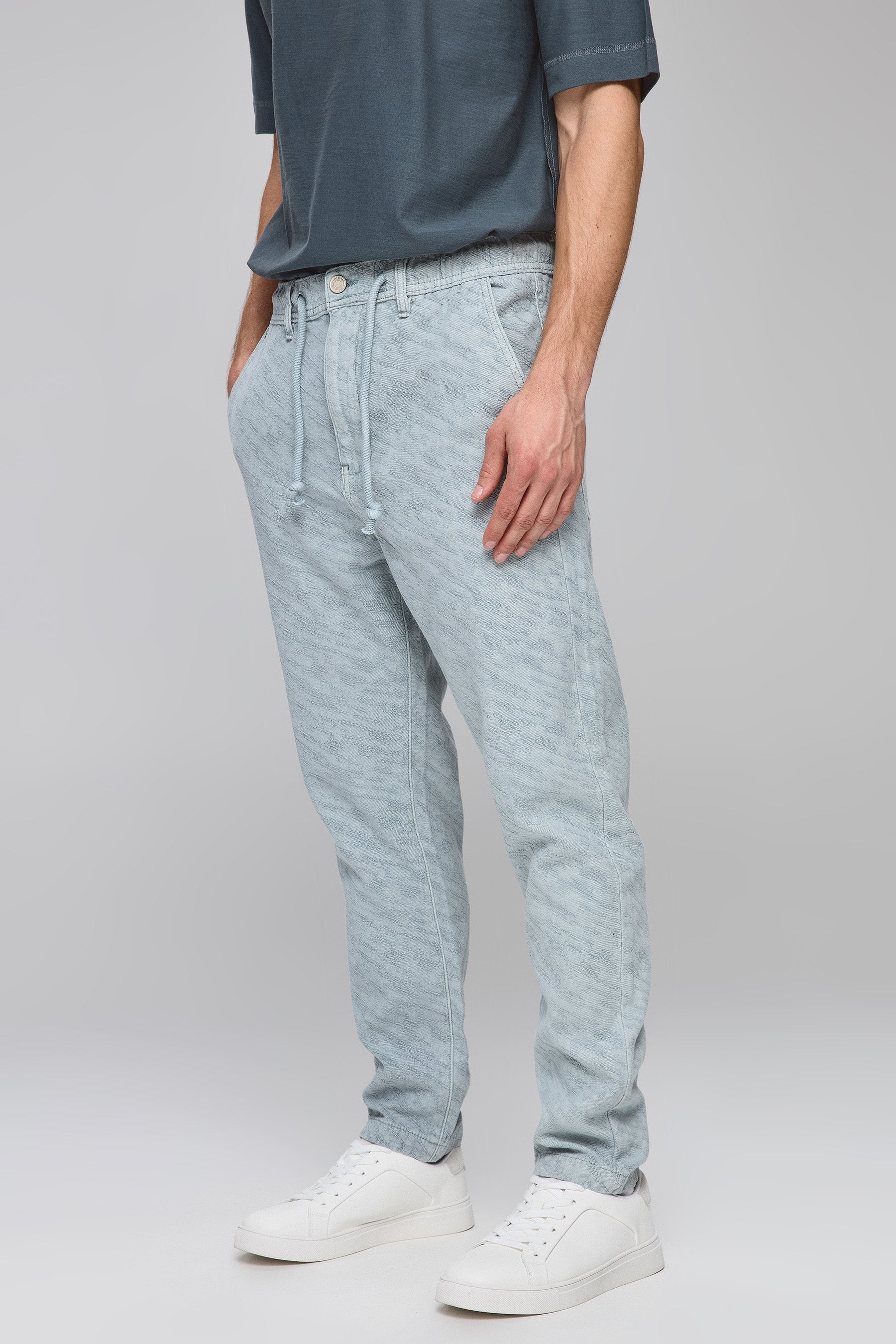 ג'ינס קראש ג'וגר