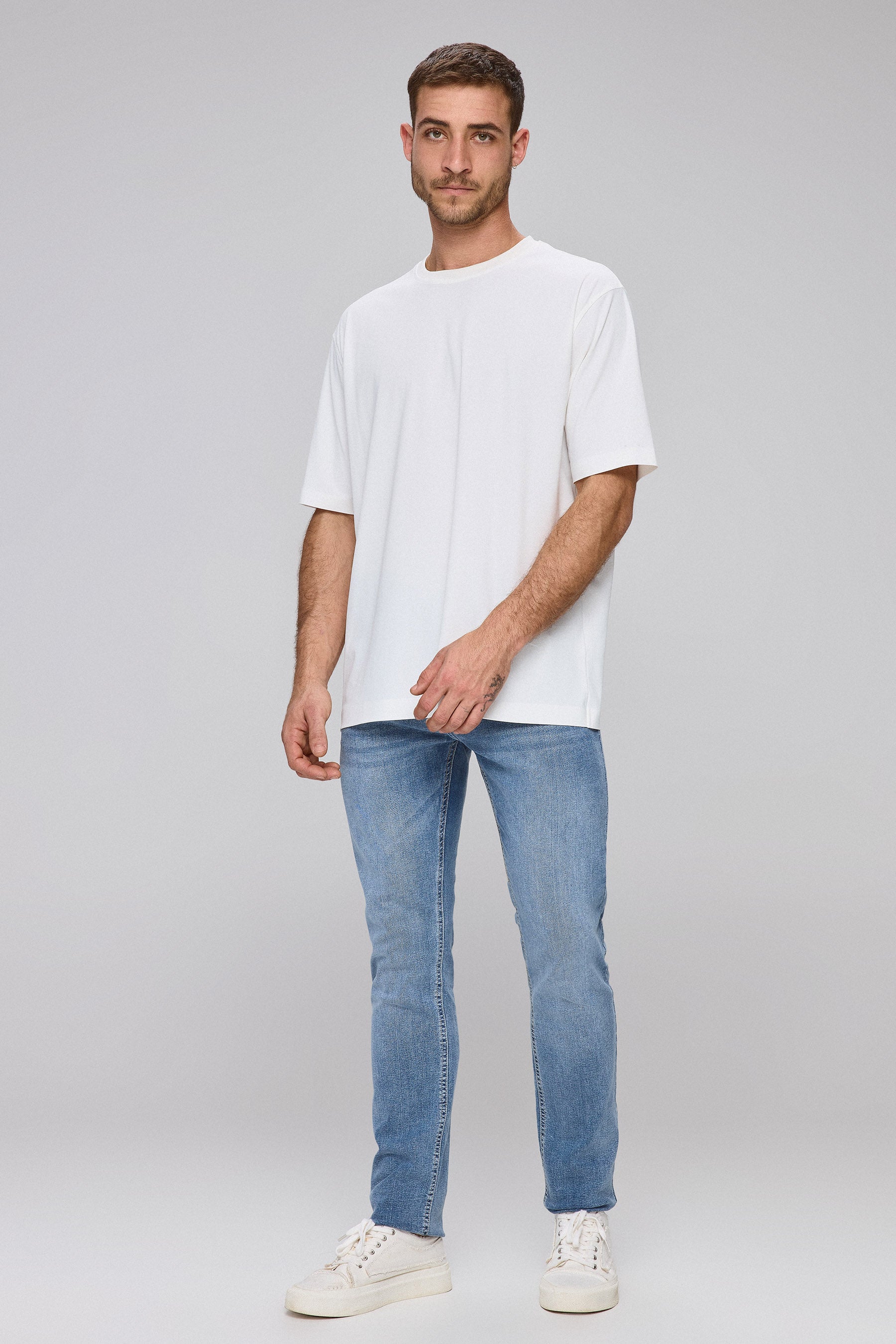 ג'ינס מאדוק טופ