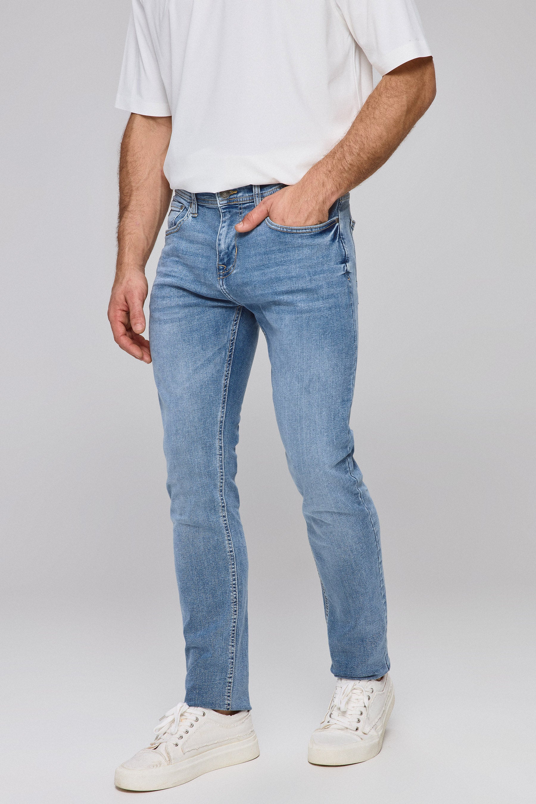 ג'ינס מאדוק טופ