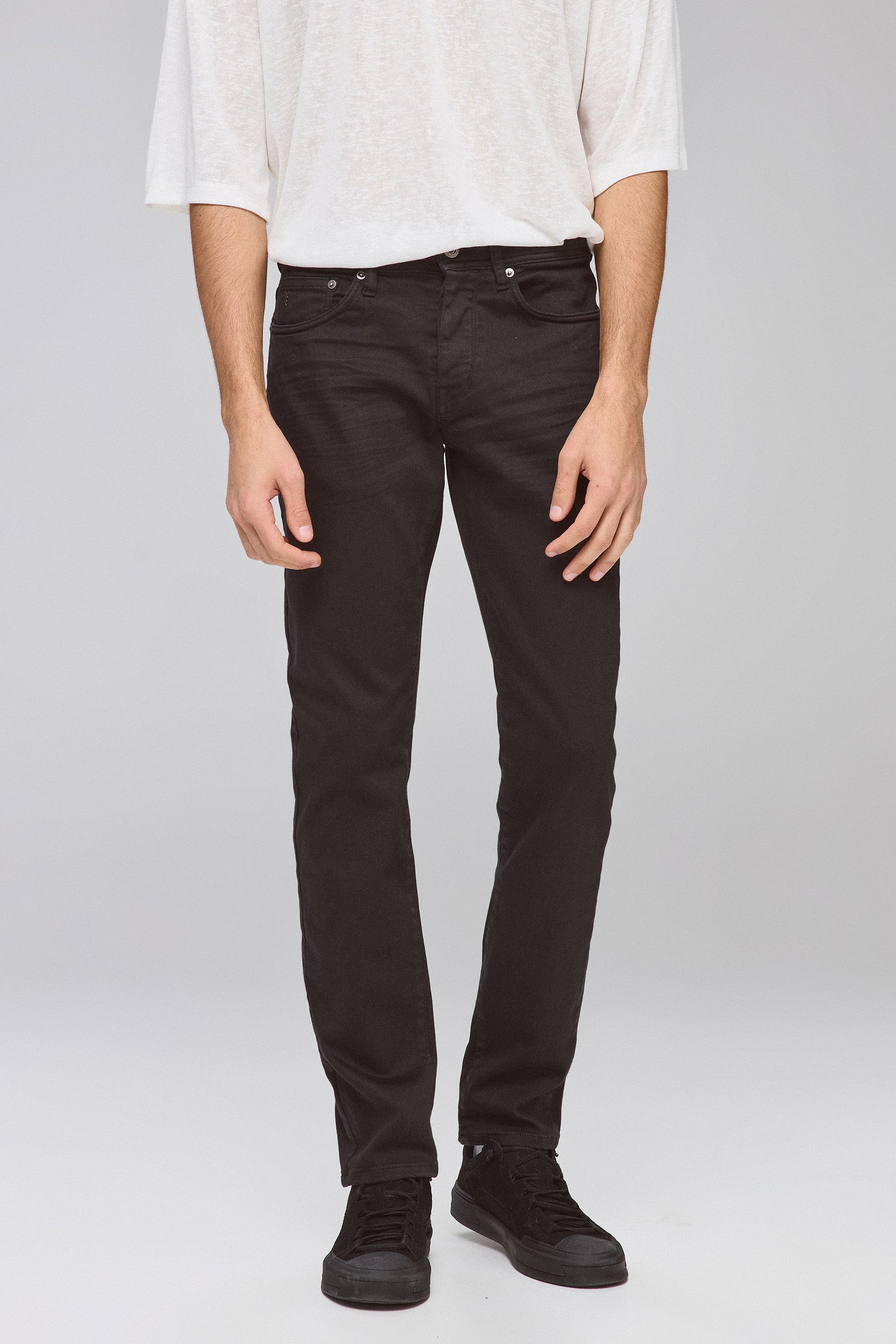 ג'ינס מאדוק קולור