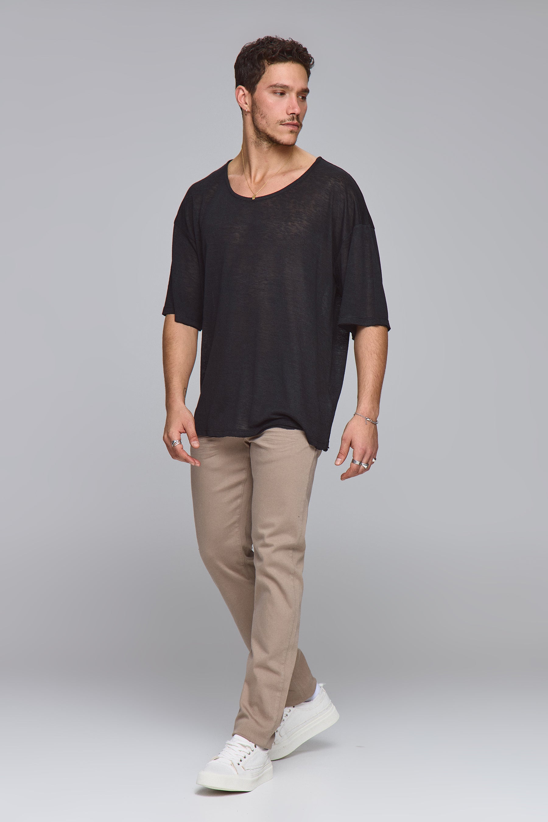 ג'ינס מאדוק קולור