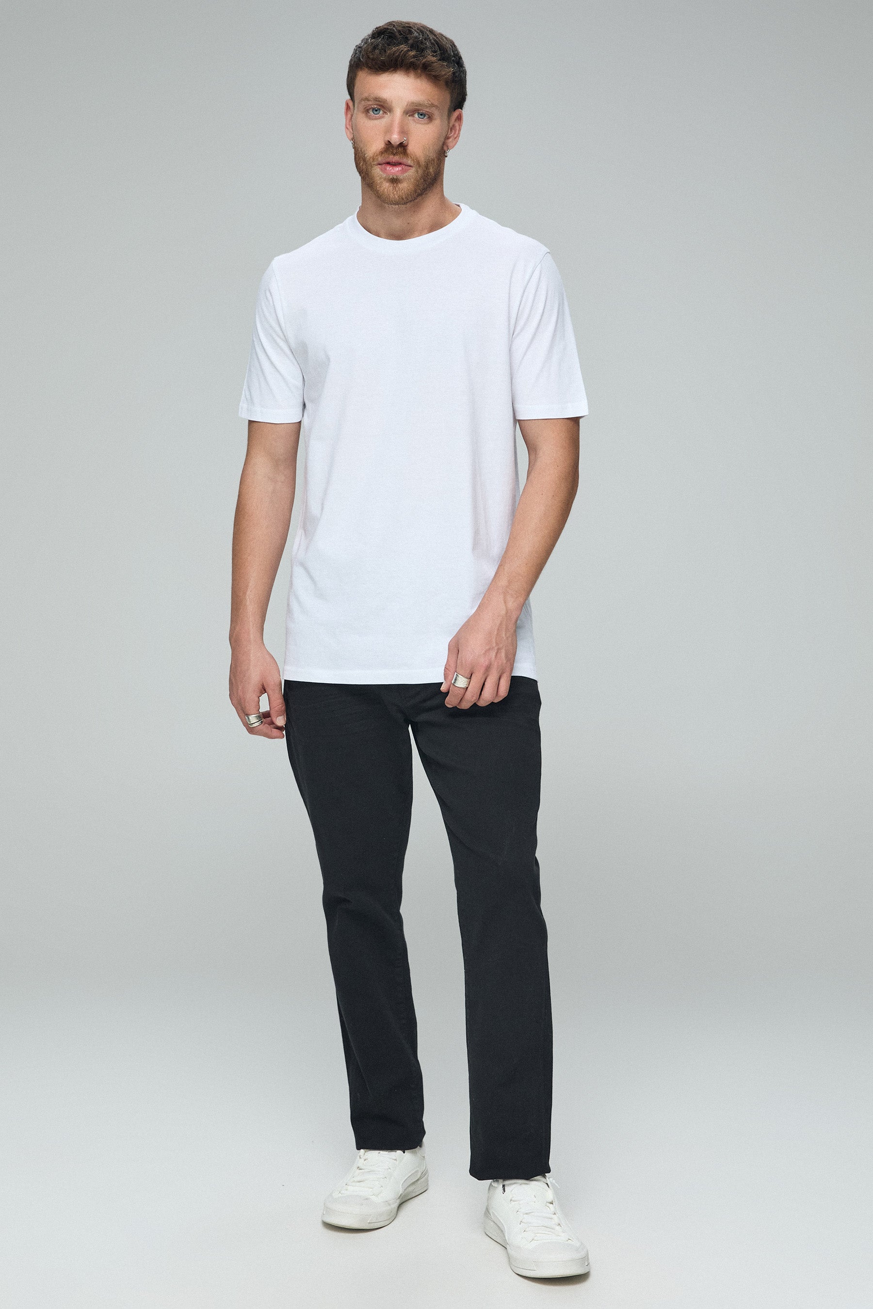 ג'ינס מאדוק קולור