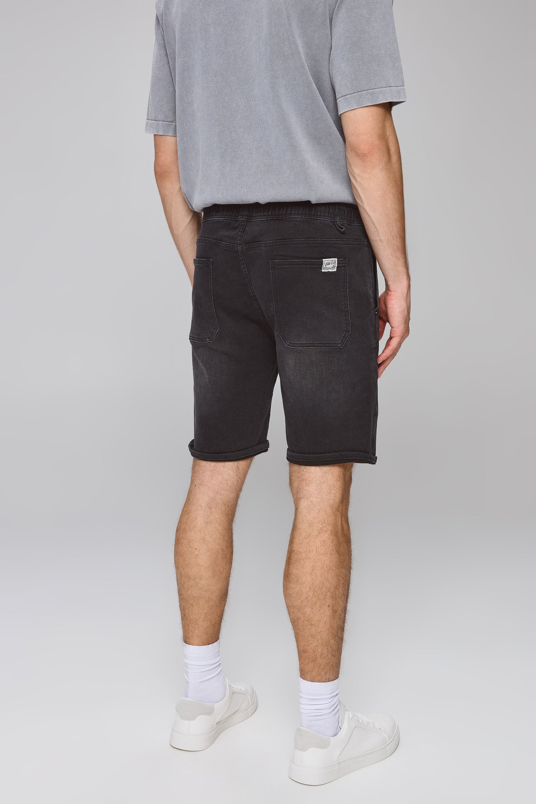 ברמודה ג'ינס יו