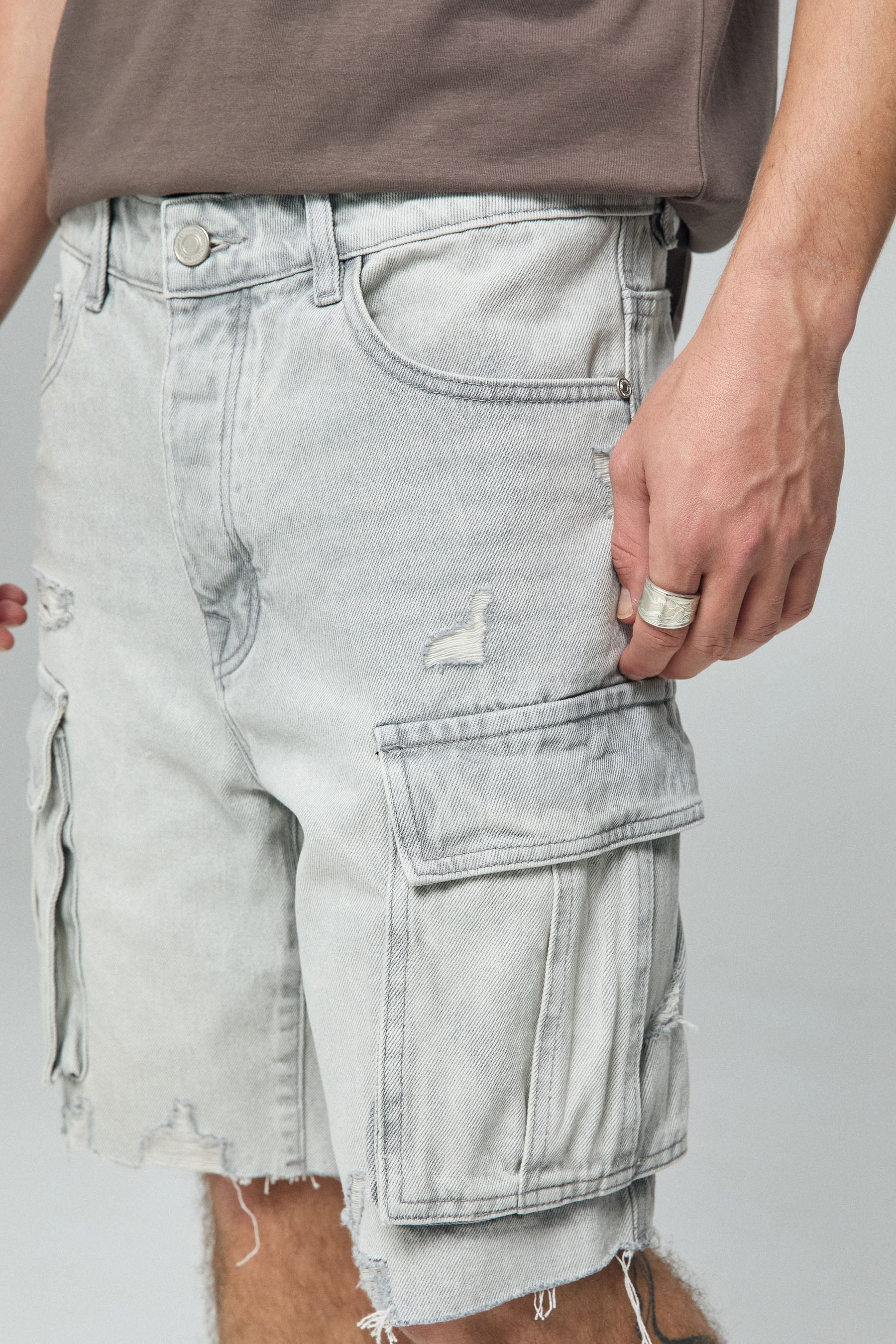 ברמודה ג'ינס קרגו אייס