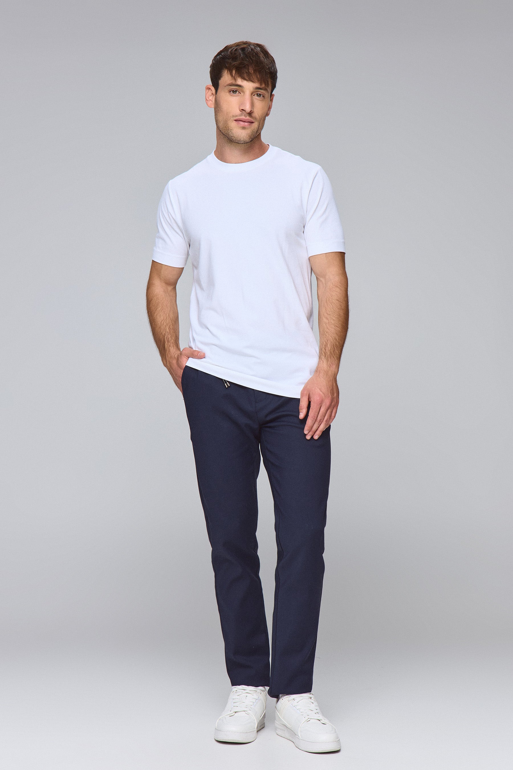 טי ניקי בייסיק לייקרה