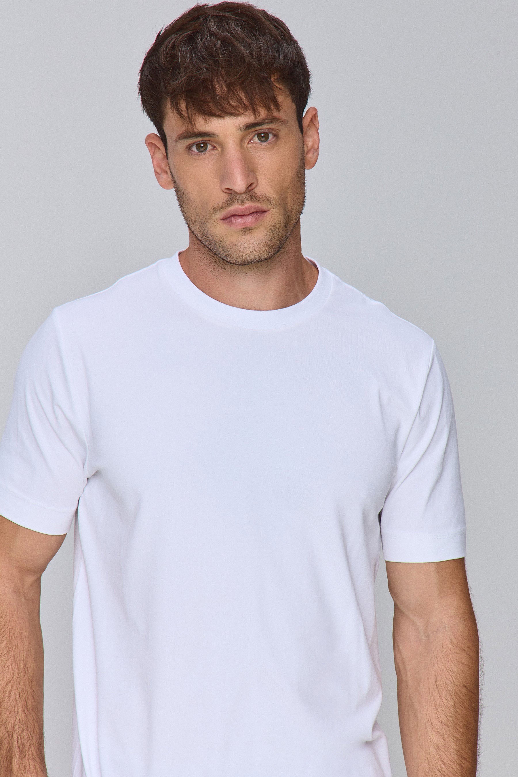 טי ניקי בייסיק לייקרה