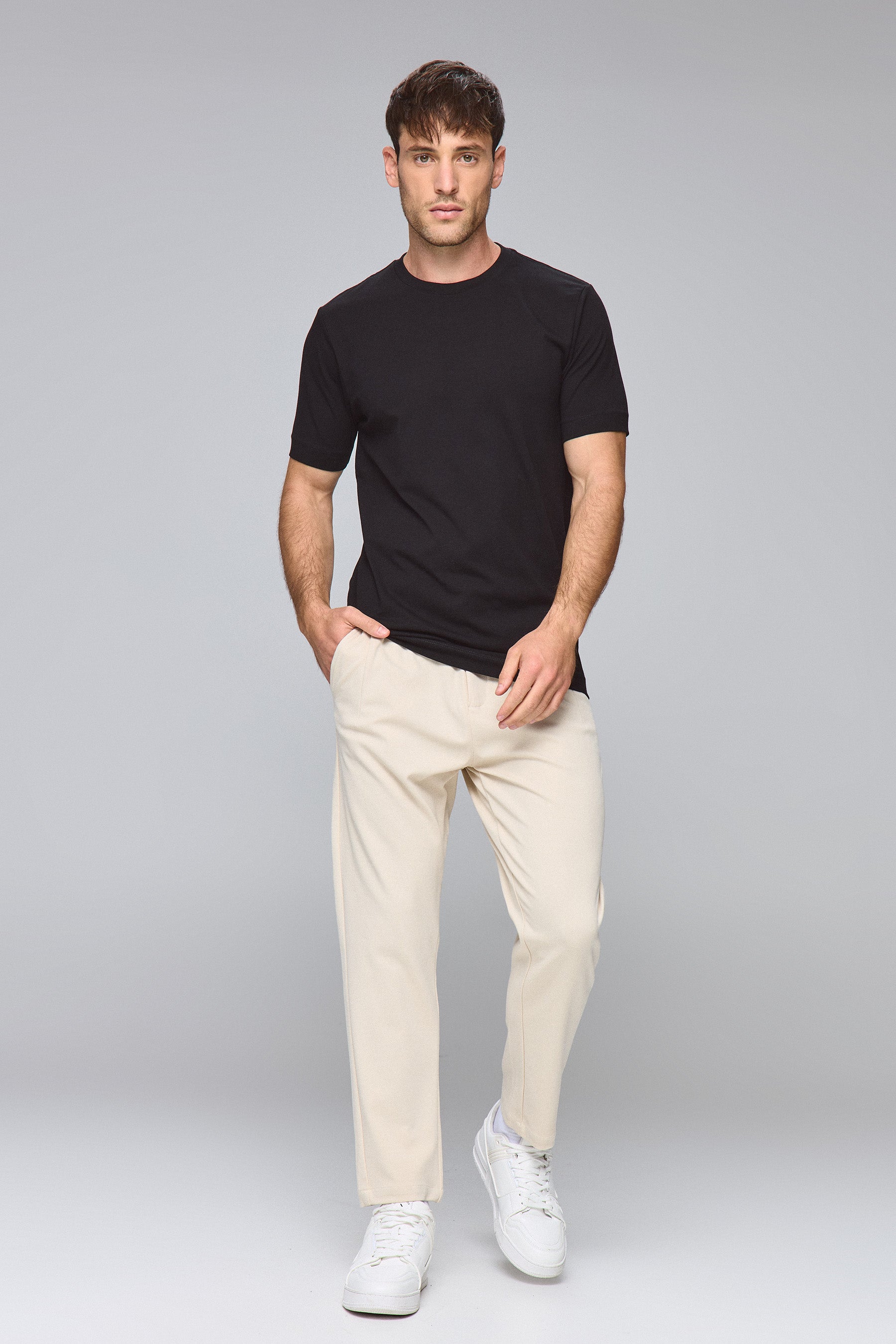 טי ניקי בייסיק לייקרה