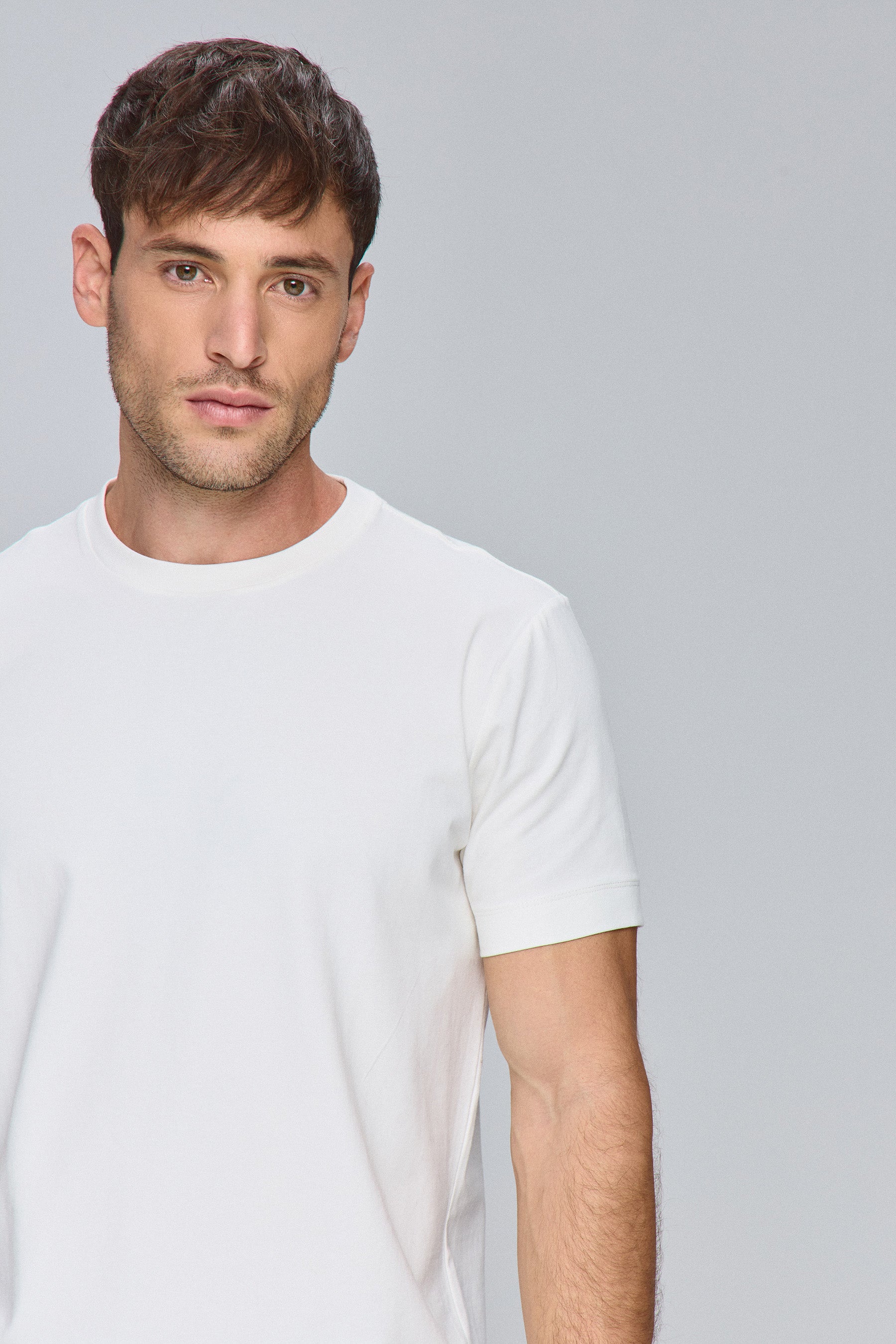 טי ניקי בייסיק לייקרה