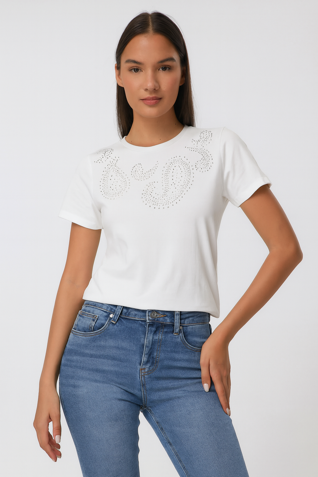 חולצת טישרט לבנה (בדיקה)